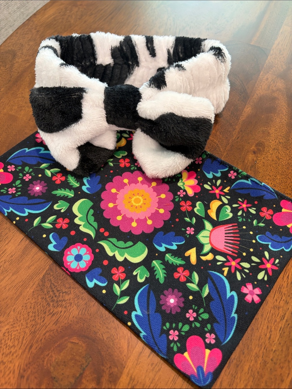 Black & White Plush Bow Spa Headband/Cosmetic Bag
